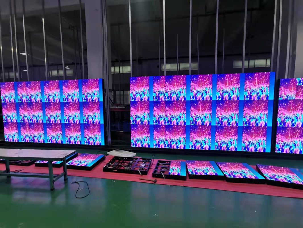 Многоцветная стеклянная панель LED для внутренних помещений